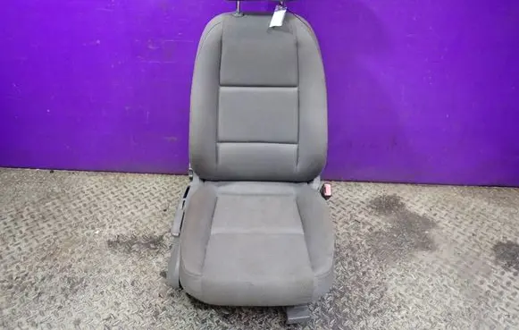 Audi A4 S4 B6 8E 8H Front driver seat 