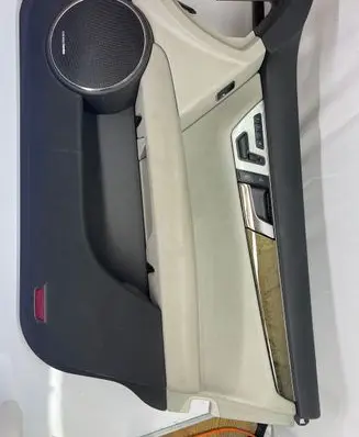 Mercedes-Benz C AMG W204 Front door card panel trim A2045402410 7042536 20080627T207