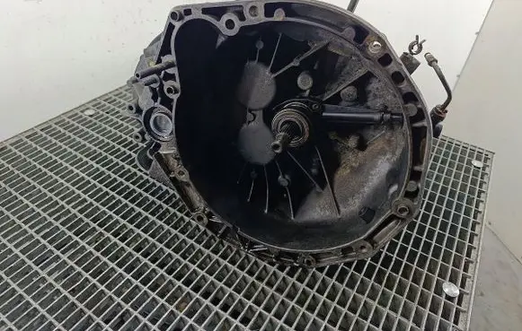 Opel Vivaro Manual 6 speed gearbox PK6008