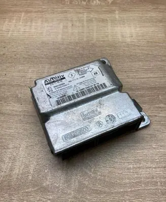 Peugeot 308 Airbag control unit/module 9665100080 610714900