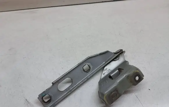 Audi A5 8T 8F Engine bonnet/hood hinges 8T0823302B