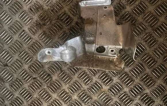Jaguar F-Pace Heat shield in engine bay G4D38A544AA