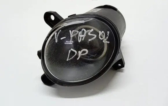 Volkswagen PASSAT B5 Front fog light 3B7941700A