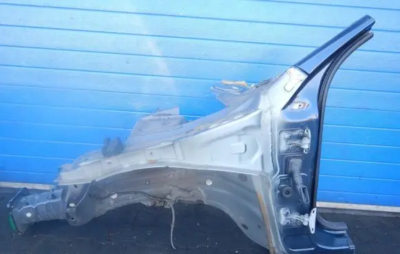 Volvo S60 Front quarter panel 