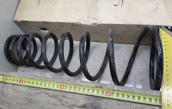 Nissan Primera Front coil spring