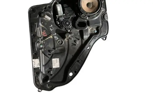 Volkswagen Golf VI Rear window lifting mechanism without motor 5K4839756L 120618