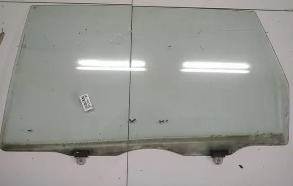 Toyota Avensis Verso Rear door window glass as2