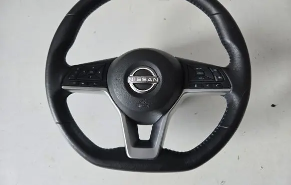 Nissan Leaf II (ZE1) Steering wheel 0589P1000299 1901UP10757