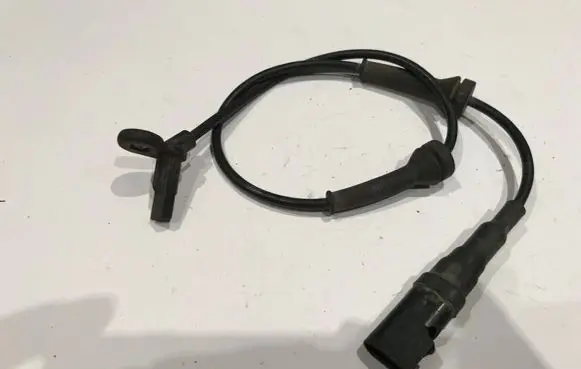 Ford Focus ABS brake wheel speed sensor 98ag2b372ae 98ag-2b372-ae