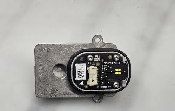 Volkswagen Tiguan LED ballast control module E154554 1473000167C0
