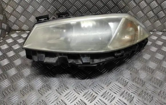 Renault Megane II Headlight/headlamp 89306990 8200073220F