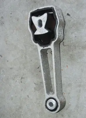 Volvo S80 Gearbox mount 185KM