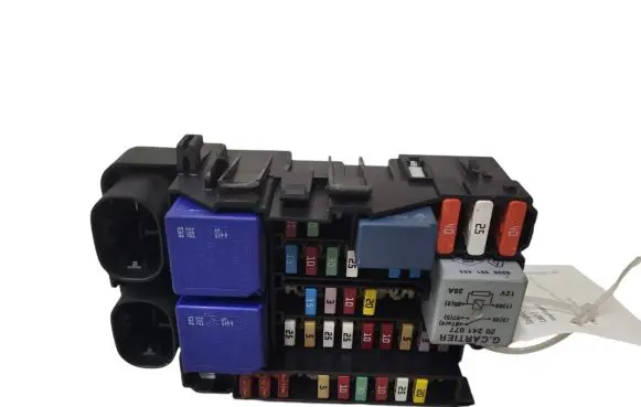 Renault Megane III Fuse module 18013301