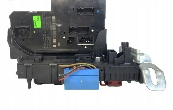 Mercedes-Benz C W204 SAM control unit 2049060205
