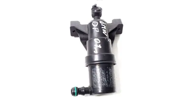 BMW 7 E65 E66 Headlight washer spray nozzle 7137402