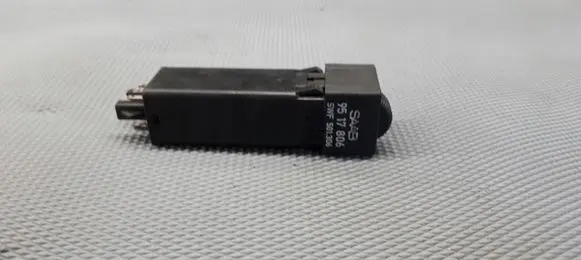 Saab 900 Fog light switch 9517806