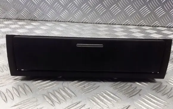 BMW 3 E46 Glove box