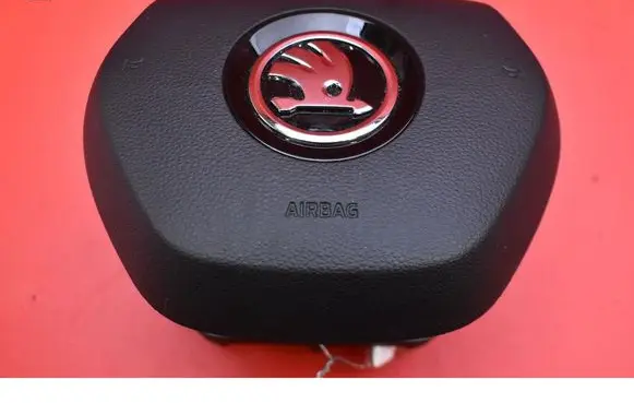 Steering wheel airbag