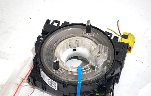 Volkswagen Golf VI Airbag squib ring wiring 5K0953549E