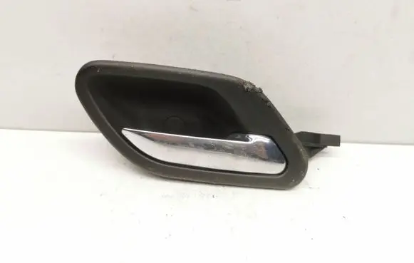 BMW 5 E39 Front door interior handle 8226050