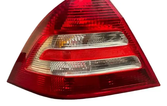 Mercedes-Benz C W203 Rear/tail lights UL03312