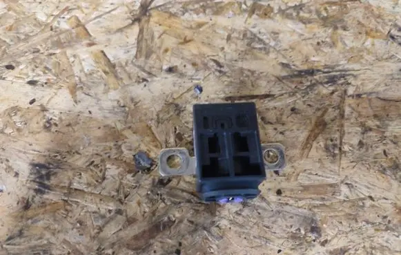 Audi Q7 4L Positive cable (battery) 4F0915539