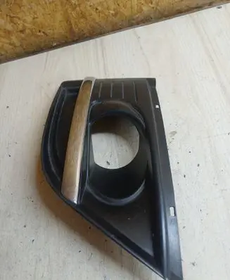 Citroen C4 I Picasso Front fog light trim/grill 9680404077 2001076