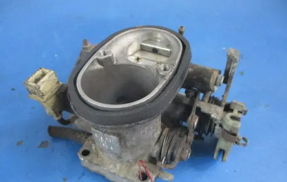 Volkswagen Golf II Throttle body valve 