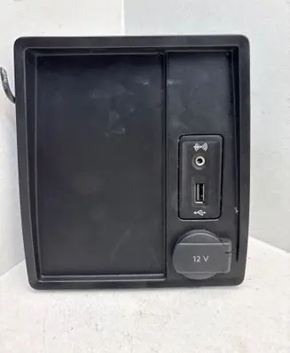 Volkswagen Caddy Aerial antenna amplifier 5G0980611 00726000319