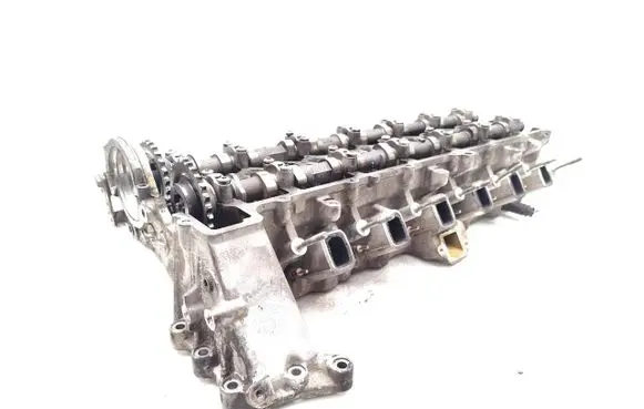 BMW X5 E53 Engine head 7788581 7781214