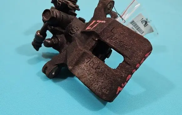 Rear brake caliper
