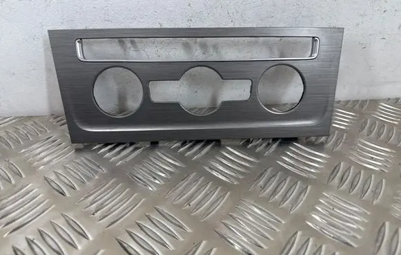 Volkswagen Golf VII Climate control/heater control trim 5G1863042