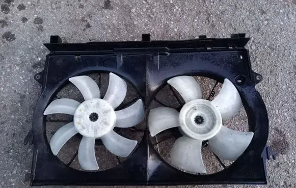 Toyota Avensis T250 Fan set 163630G060 MS1680007091 MS1680009010