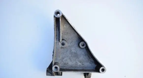 Audi A6 S6 C5 4B Engine mounting bracket 059260885F