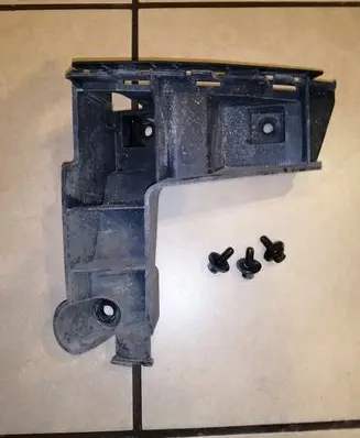 Volvo V70 Bumper support mounting bracket corner 30678651