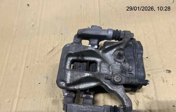 Toyota C-HR I Rear brake caliper 46310F4011