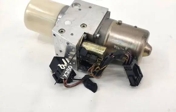 Mercedes-Benz SLK R170 Convertible roof hydraulic pump A1708000030 HB92907100