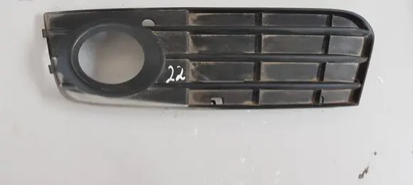 Audi A3 S3 8P Front fog light trim/grill V199708