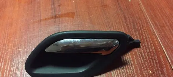 BMW 5 E39 Front door interior handle 8226049