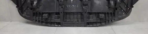 Front bumper skid plate/under tray