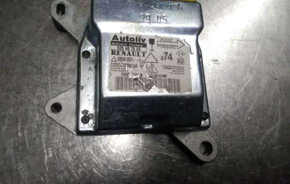 Renault Laguna II Airbag control unit/module 605487500 8200412021A