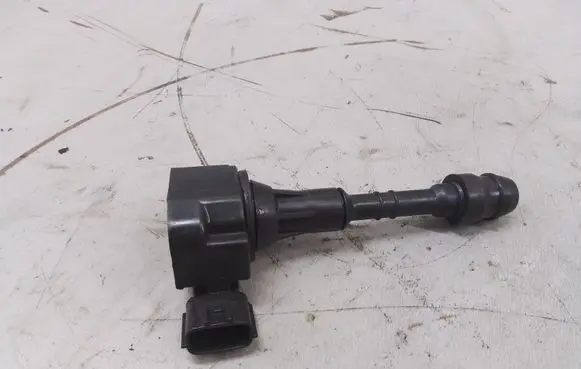High voltage ignition coil
