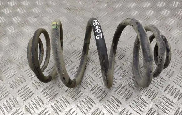 Opel Vivaro Rear coil spring
