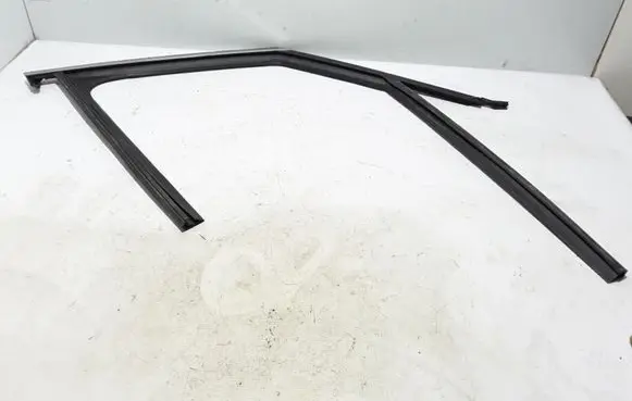 Front door glass trim molding