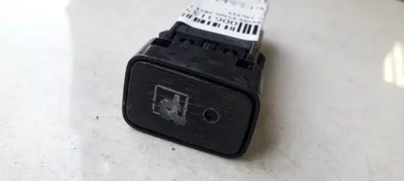 Toyota Prius (XW30) Hand parking brake switch 15c315