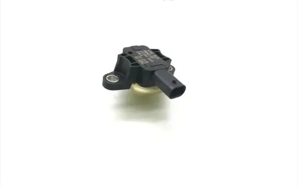 Audi A1 Airbag deployment crash/impact sensor 4H0955557 120621 1757RB4