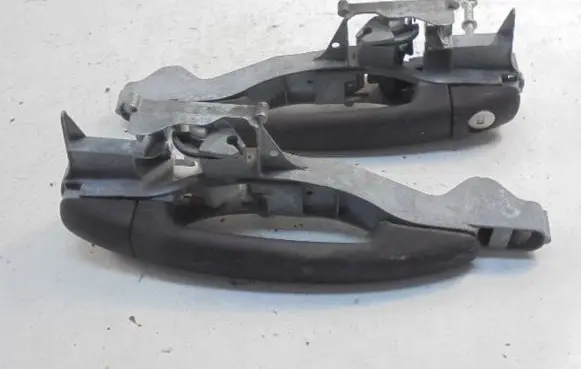 Citroen Berlingo Front door exterior handle 