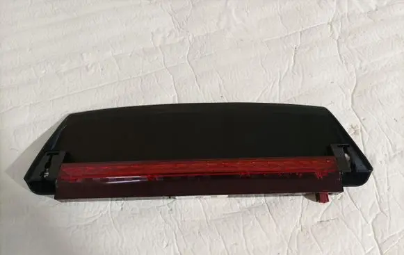 Audi A4 S4 B9 8W Third/center stoplight 8W5945097