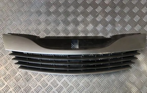 Renault Laguna II Front grill 8200012581