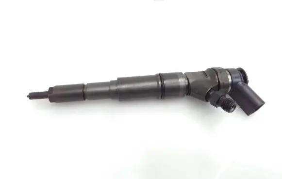 BMW X5 E53 Fuel injector 0445110131 7789661